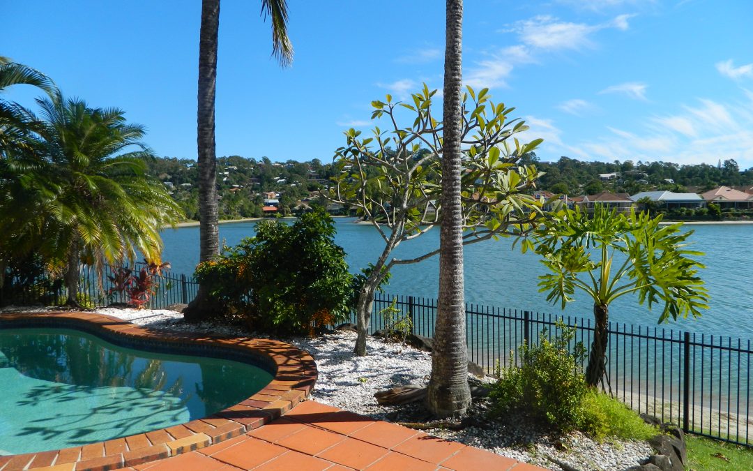 Isle of Palms Resort - Waterfront Pool