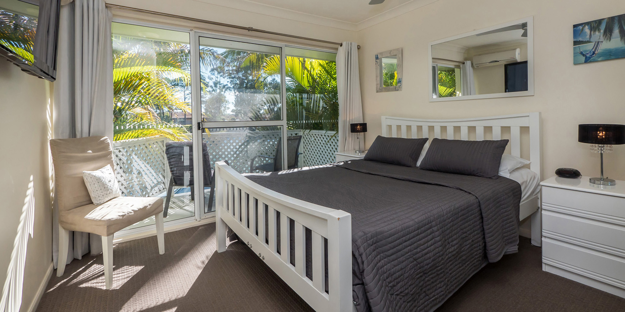 Isle of Palms Resort Accommodation - Bedroom