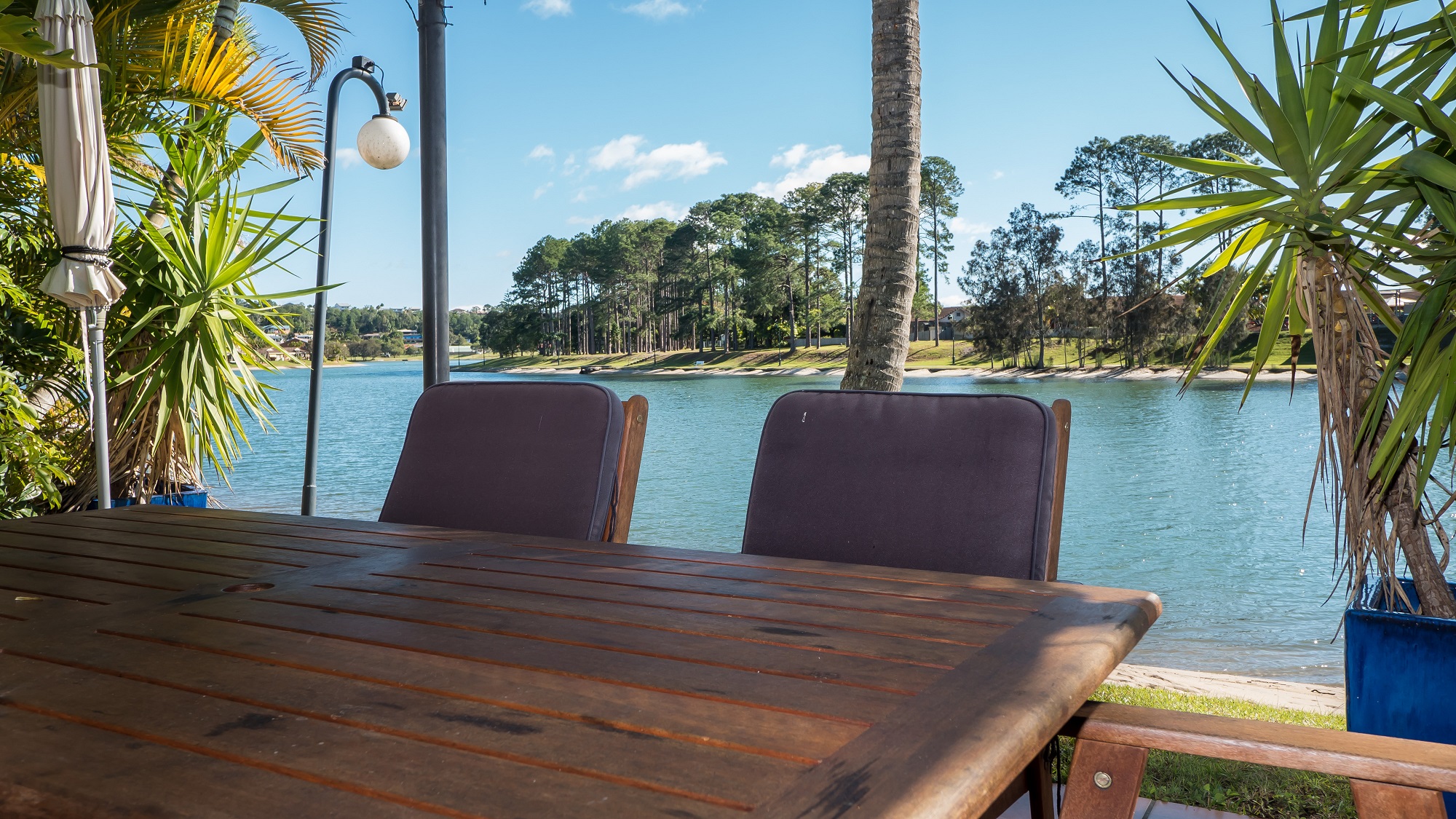 Isle of Palms Resort - Waterfront Outdoor Dining