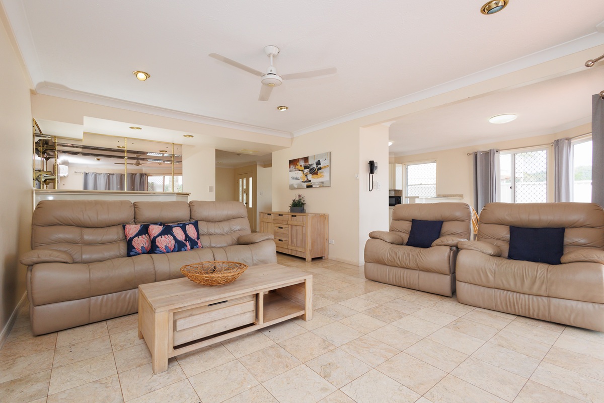 4 Bedroom Villa with Private Pool