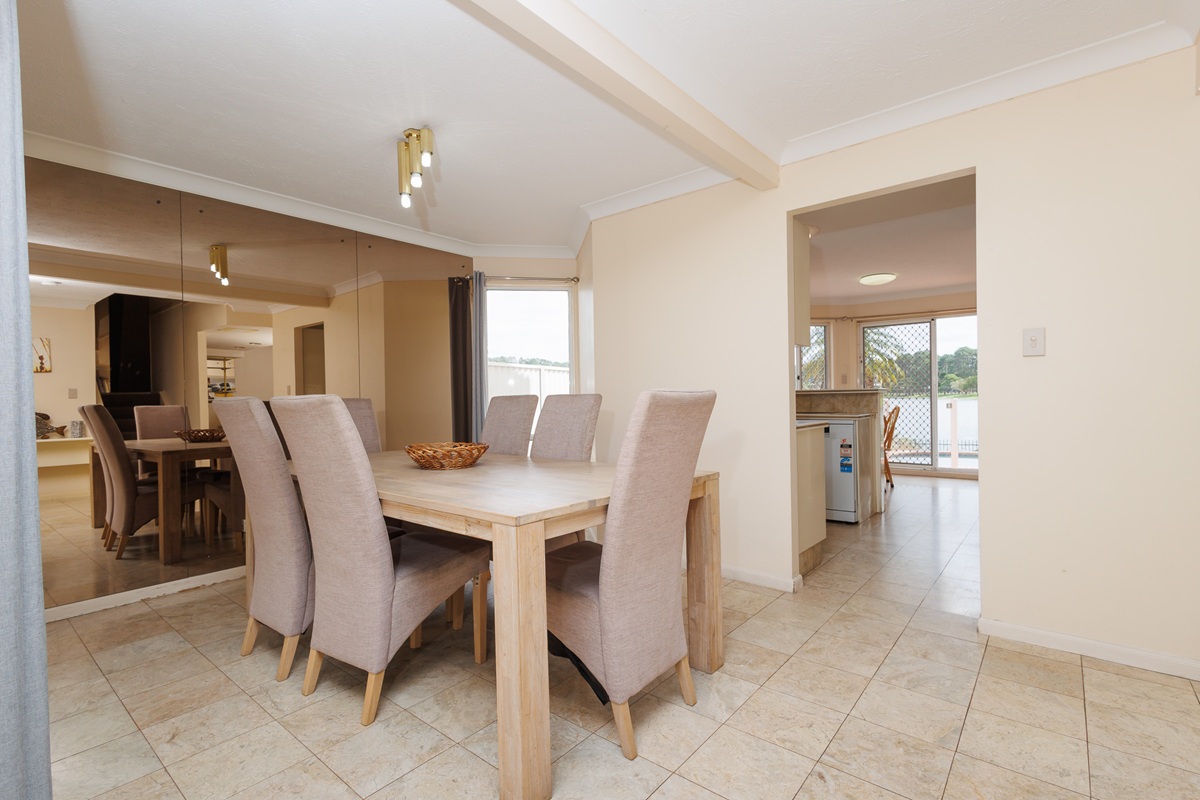 4 Bedroom Villa with Private Pool