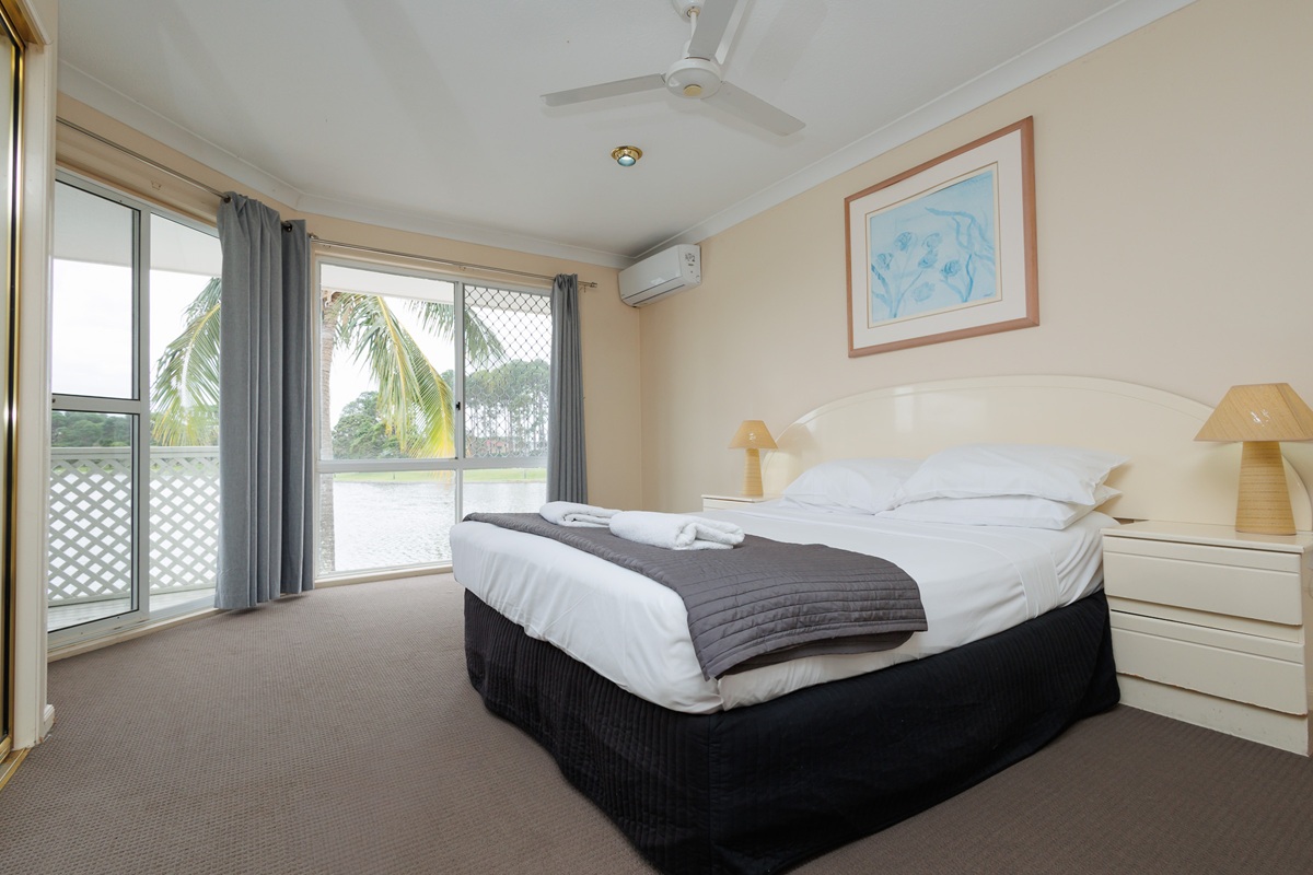 4 Bedroom Villa with Private Pool