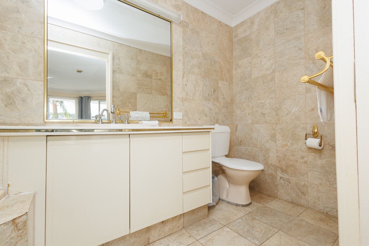 4 Bedroom Villa with Private Pool