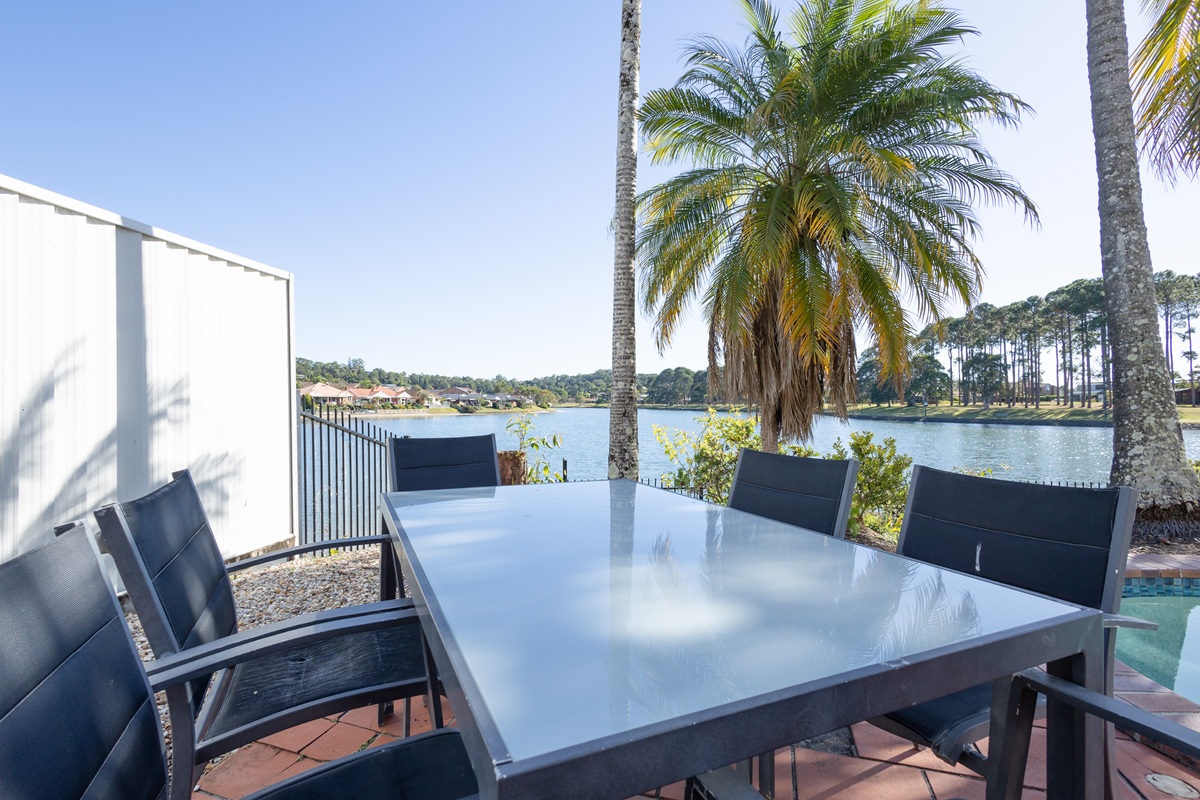 4 Bedroom Villa with Private Pool