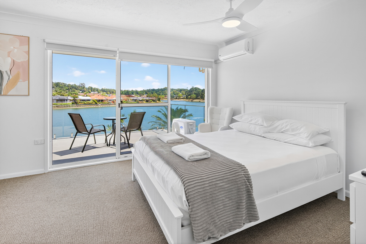 3 Bedroom Waterfront Townhouse