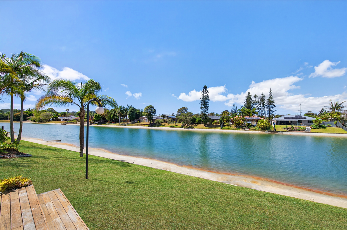 4 Bedroom Waterfront Townhouse