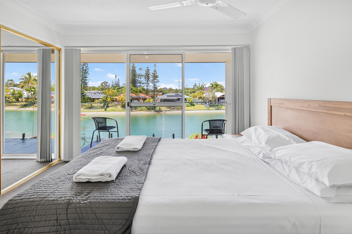 4 Bedroom Waterfront Townhouse